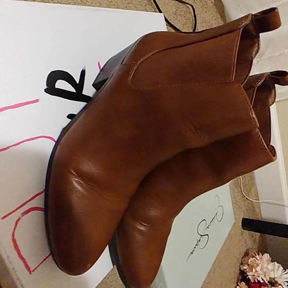 Ankle boots